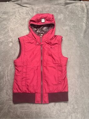Women’s Hooded Rasberry Quilted Vest